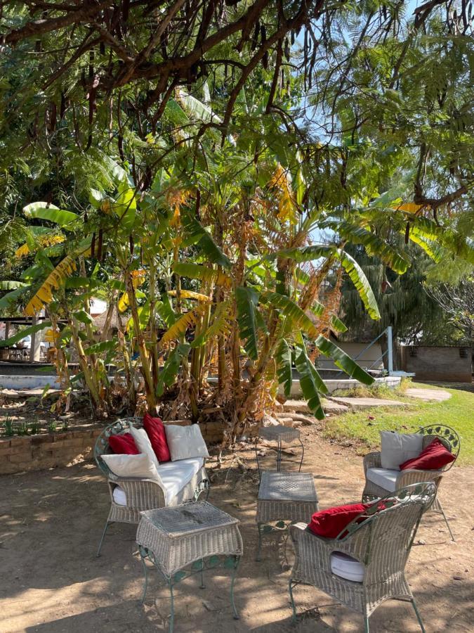 The Farm Shop Bed & Breakfast Grootfontein Exterior photo
