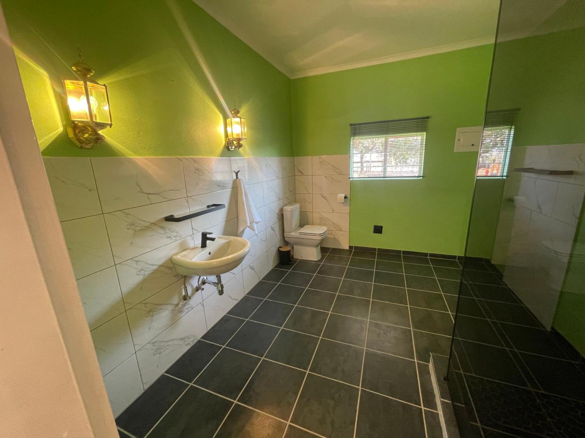 The Farm Shop Bed & Breakfast Grootfontein Exterior photo